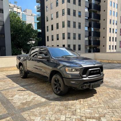 RAM 1500 5.7 V8 GASOLINA REBEL CD 4X4 AUTOMÁTICO RAM 1500 5.7 V8 GASOLINA REBEL CD 4X4 AUTOMÁTICO